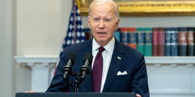 Biden criticó a la Corte Suprema por fallo sobre normas de admisión a las universidades