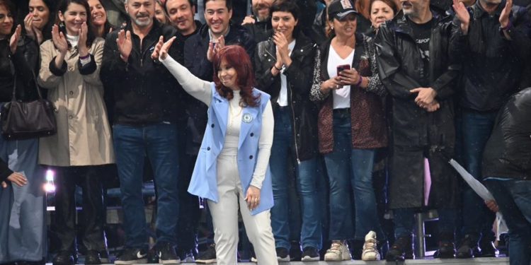 Argentina: todos los políticos tienen mala imagen entre los potenciales votantes