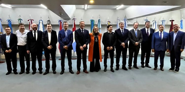 Gobernadores peronistas no quieren que haya PASO sino consenso
