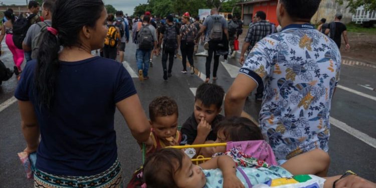 Académico venezolano pide a países aliados y líderes que se unan