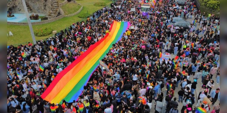 Organizaciones de DDHH de la comunidad LGBTQ+ se declaran en emergencia