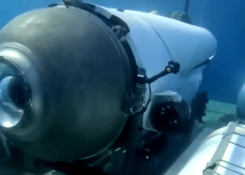 Lucha contra el tiempo: Equipos de salvamento intentan rescatar el sumergible