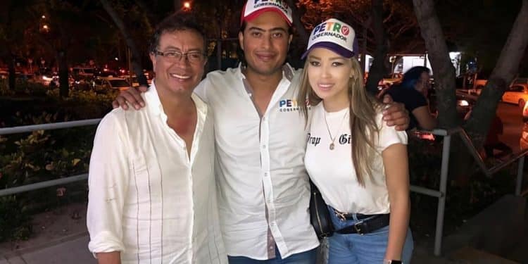 Autoridades colombianas arrestan a hijo y ex nuera de Petro por supuesta corrupción