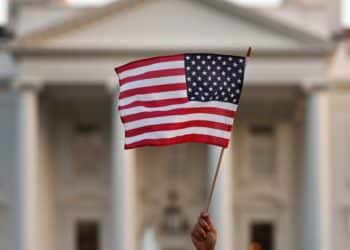 Casa Blanca habría pactado con Irán para liberar a estadounidenses secuestrados