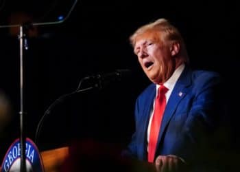 “Una parodia de justicia”: Trump descalificó proceso judicial en Georgia