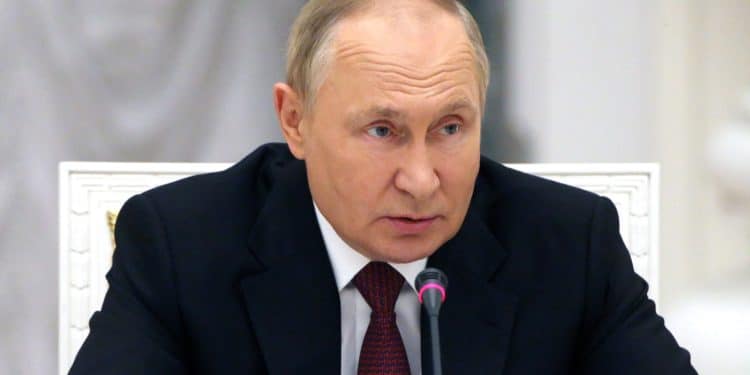 Bolivia se reúne con Rusia para definir su alianza militar y nuclear