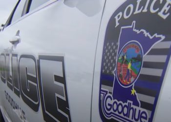 Ciudad de Minnesota se queda sin fuerza policial: Oficiales renuncian por bajos salarios e incentivos