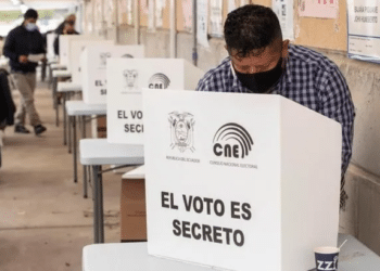 Ecuador: candidato presidencial y un alcalde denuncian escalada de violencia antes de elecciones