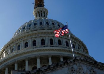 Senado de EE.UU evita cierre de gobierno y aprueba acuerdo: Ahora el proyecto de ley espera firma de Biden