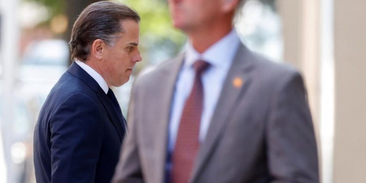 Escándalo: Hunter Biden recibió $250,000 desde China y la dirección de su padre figuraba en la transacción