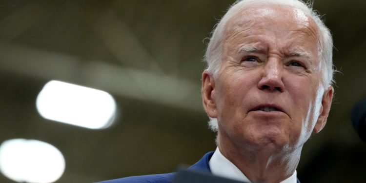 Presidente Biden viajará este fin de semana a Florida para evaluar daños de huracán Idalia