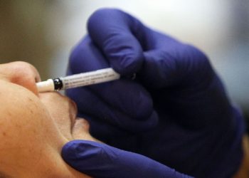 El debate ético de las vacunas inhalables: ¿Una amenaza o una solución?