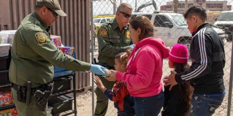 Indocumentados liberados permanecen en EE.UU, según informe de la Cámara de Representantes