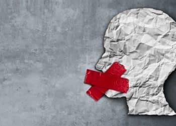 ¿Censura en Estados Unidos? Periodistas revelan “mega fábrica” que contrarresta información y construye verdades alternativas