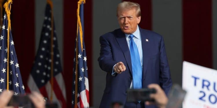 Electores de Colorado y Minnesota presentan demandas para determinar si Trump “participó en insurrección o rebelión”
