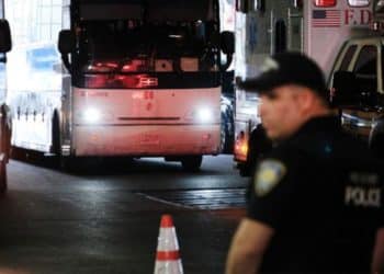 Reasentamiento de indocumentados divide a los habitantes de Chicago