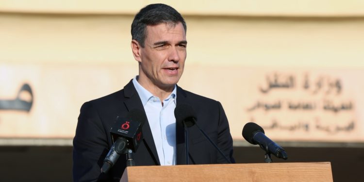 Terroristas aplaudieron a Pedro Sánchez: gobernante acusó a Israel de perpetrar una “matanza” en Gaza
