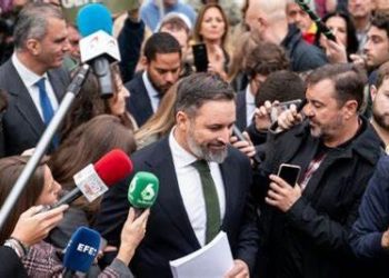 España: Vox denuncia a Sánchez ante el Supremo y pide suspender la investidura