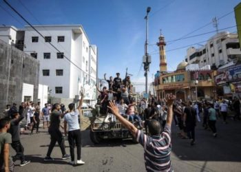 Israel exige explicaciones a AP, CNN y Reuters: ¿Cómo sus periodistas sabían sobre el ataque de Hamás?