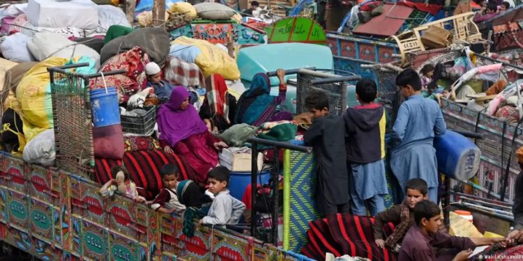 Dos millones de musulmanes están siendo expulsados a Afganistán ¿Por qué nadie protesta por ellos?
