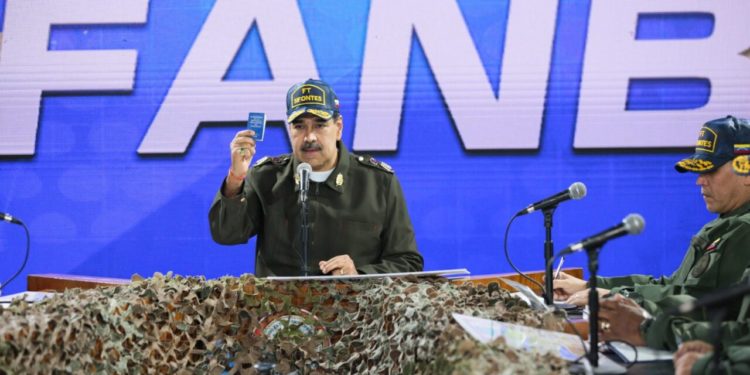 Venezuela anunció "acción defensiva" contra Reino Unido por su presencia en Guyana