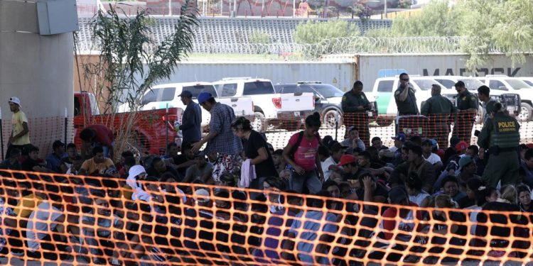 Tras firmar ley, Texas vivió su peor día en la historia de la frontera