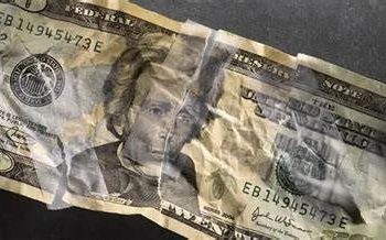 Rusia e Irán abandonan oficialmente el dólar estadounidense por el comercio