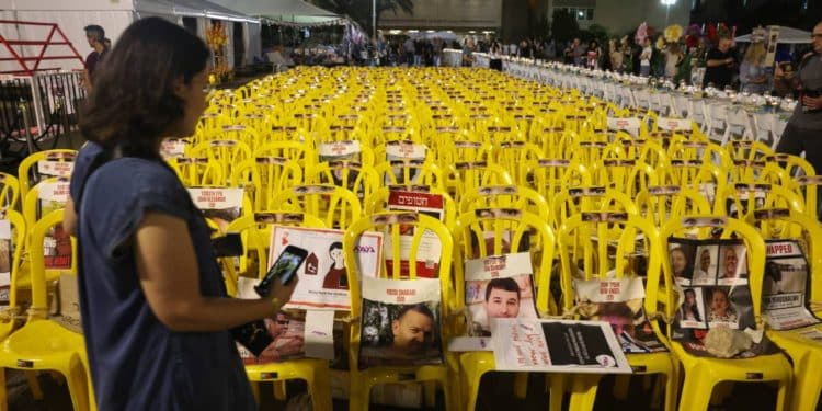 Hamás amenaza con asesinar a todos los rehenes restantes si no se cumplen sus demandas