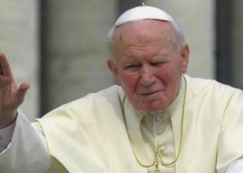 ¿Cuál es la relación del Papa Juan Pablo II y Jeffrey Epstein? La foto que lo explica todo