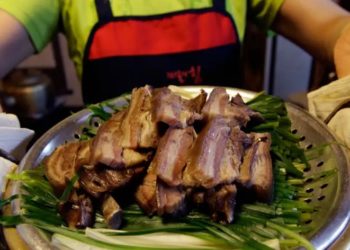 Corea del Sur prohíbe la tradición de comer carne de perro