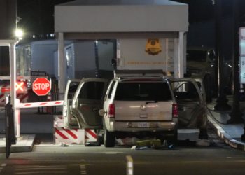 Auto se estrella contra la barrera de la Casa Blanca y moviliza al Servicio Secreto