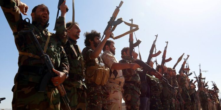 El gobierno yemení advirtió que los rebeldes hutíes están llevando al país al borde de una nueva guerra