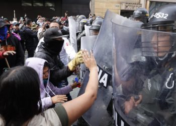 Colombia arropa a la Corte Suprema de Justicia tras asedio de manifestantes afines a Petro