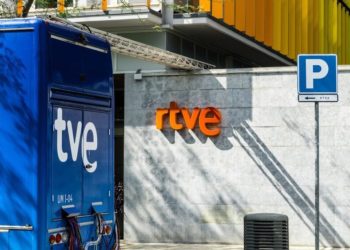 España: televisión pública transmitirá resultados de elecciones solo si gana la izquierda