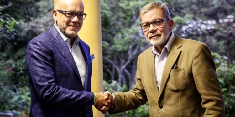 Régimen se reúne con oposición venezolana para organizar cronograma electoral