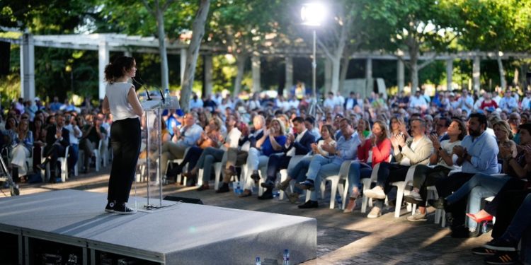 Isabel Díaz Ayuso replica a Nicolás Maduro y su régimen: (VIDEO)