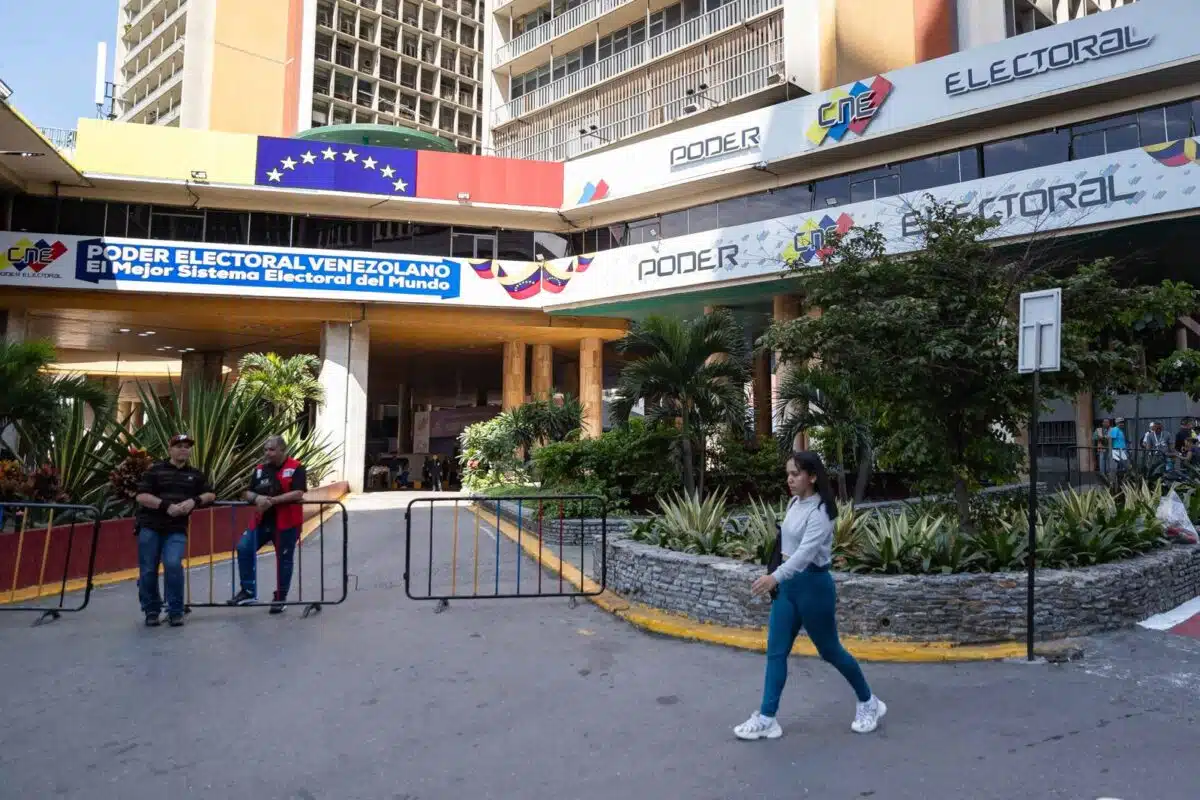 Fotografía de la sede del Consejo Nacional Electoral (CNE), en Caracas (Venezuela)