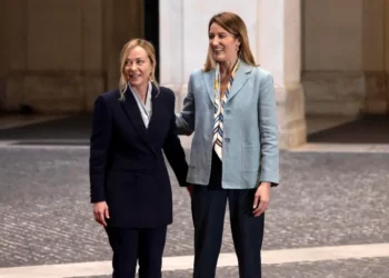 Giorgia Meloni y Roberta Metsola abordaron la crisis en Venezuela