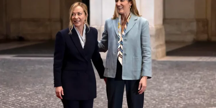 Giorgia Meloni y Roberta Metsola abordaron la crisis en Venezuela