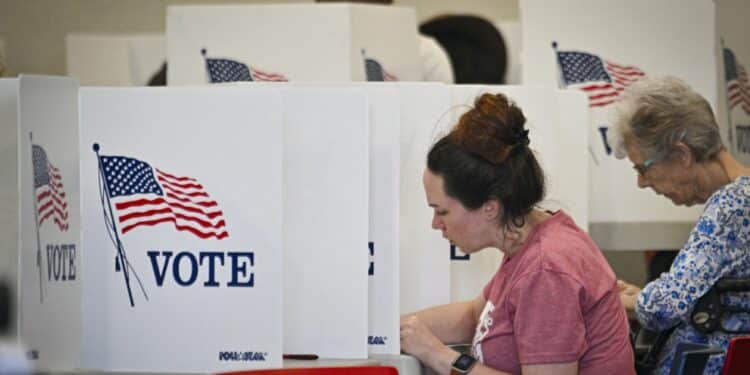 Inicia voto anticipado en Wisconsin, estado clave en la contienda electoral de 2024