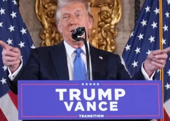 Trump advierte al régimen de Maduro: Sanciones si no acepta a migrantes deportados