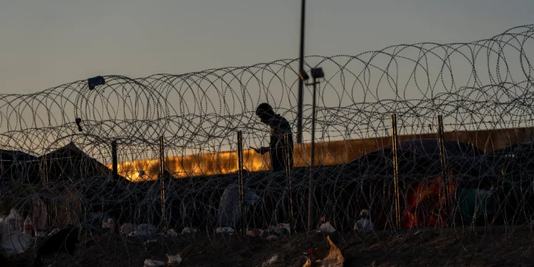 NYT: Funcionarios de Trump revocan la extensión de las protecciones de Biden para los venezolanos