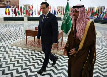 Rubio se reúne con el ministro de Exteriores saudí para tratar la guerra en Gaza y Ucrania