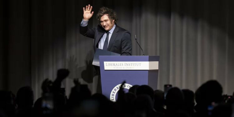 Argentina se retira de la OMS: Milei la acusa de impulsar el mayor "experimento de control social"