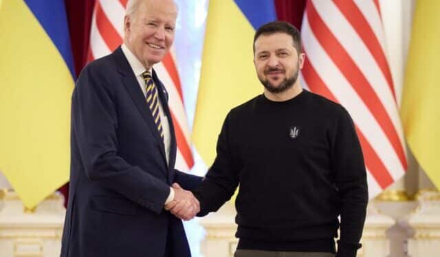 Zelensky afirma que Ucrania recibió menos de la mitad de la ayuda estadounidense y que "no se sabe adónde fue a parar todo ese dinero"