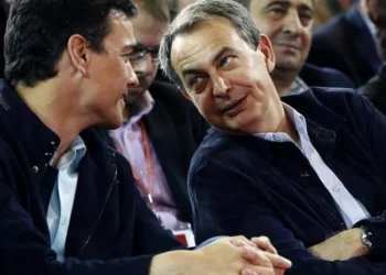 Zapatero le arma un plan a Sánchez para recibir a los venezolanos que sean deportados por Trump