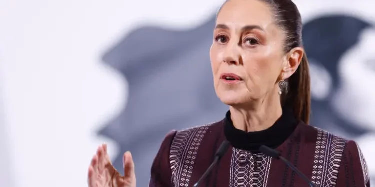 México rechaza aranceles de EE.UU. a países que compran petróleo de Venezuela