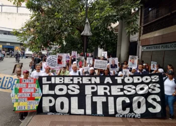 La ONG Foro Penal cifra en 896 los «presos políticos» en Venezuela