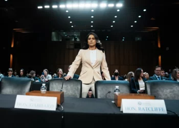 Tulsi Gabbard remite dos casos de presuntas filtraciones al Departamento de Justicia y anuncia un tercero en proceso