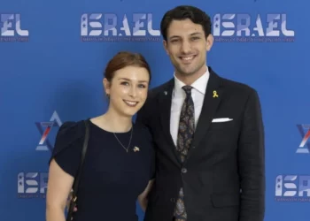 Quiénes son las víctimas y otras preguntas del ataque mortal contra dos empleados de la embajada de Israel en Washington